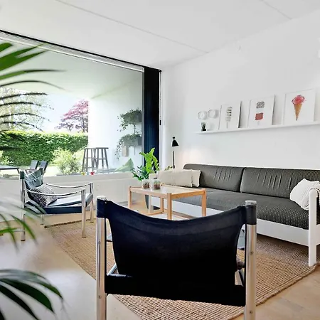 Daire Cozy Furnished Holiday - With Views To The Sea Fåborg