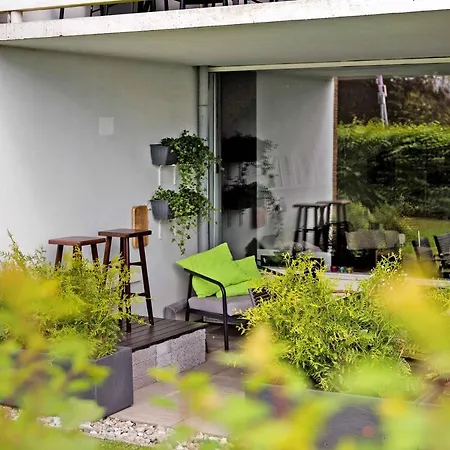 Cozy Furnished Holiday - With Views To The Sea